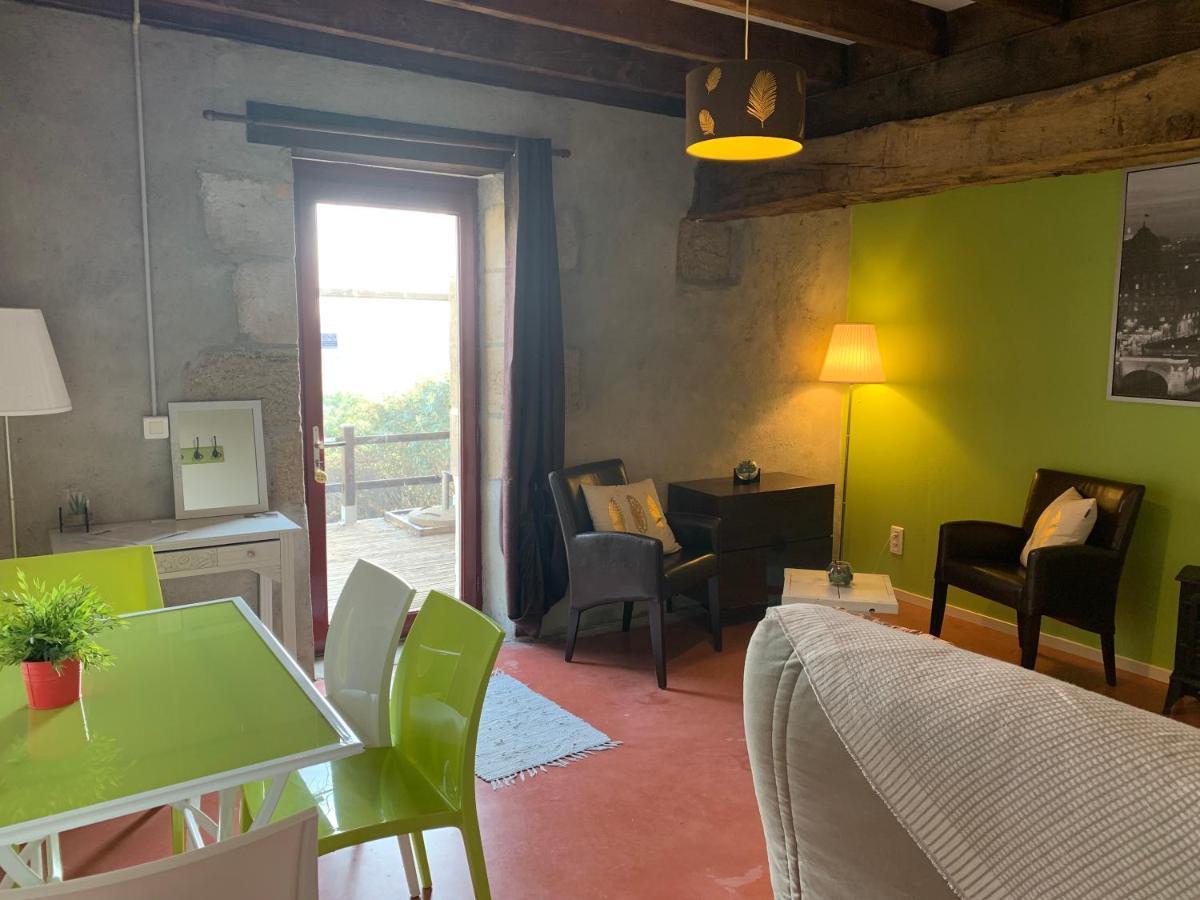 Domaine De La Madeleine Bed & Breakfast Ygrande Exterior photo